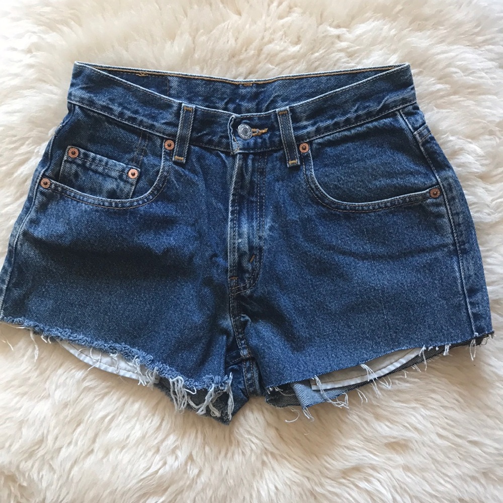 Vintage High Waist Cutoff Levi's Denim Shorts